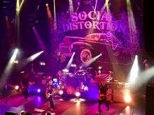 Will Hoge / Pony Bradshaw / Social Distortion on Oct 3, 2018 [580-small]