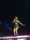 Taylor Swift / Vance Joy on Aug 17, 2015 [106-small]