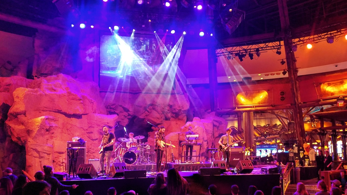 Concert History of Wolf Den at Mohegan Sun Uncasville, Connecticut