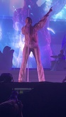 Robyn / Troye Sivan on Jul 27, 2019 [511-small]