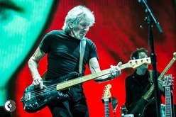 Roger Waters on Jun 12, 2017 [847-small]