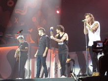 One Direction  / Augustana on Aug 29, 2015 [256-small]