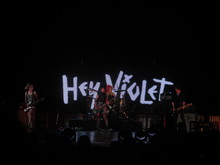 5 Seconds of Summer / Hey Violet on Aug 19, 2015 [360-small]