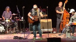Steve Earle & The Dukes   / The Mastersons on Dec 9, 2018 [616-small]
