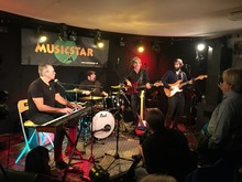The Peter Karp Band on Sep 19, 2019 [059-small]