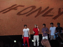 One Direction / Olly Murs / Manika on Jun 1, 2012 [848-small]