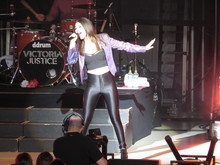 Victoria Justice / Olivia Somerlyn / Big Time Rush / Jackson Guthy on Aug 3, 2013 [089-small]