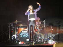 Victoria Justice / Olivia Somerlyn / Big Time Rush / Jackson Guthy on Aug 3, 2013 [106-small]
