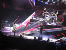 One Direction / 5 Seconds of Summer on Aug 16, 2014 [289-small]