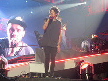 One Direction  / 5 Seconds Of Summer on Aug 17, 2014 [321-small]