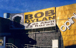 Bob Dylan on Apr 7, 1998 [881-small]