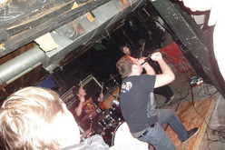 Hollow Earth / Couchfort / Slaves to the pavement / Traitor on Apr 13, 2013 [174-small]