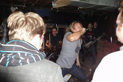 Hollow Earth / Couchfort / Slaves to the pavement / Traitor on Apr 13, 2013 [179-small]