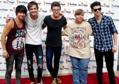 The Downtown Fiction / Hotspur on Jul 3, 2011 [274-small]