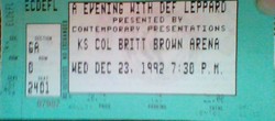 Def Leppard on Dec 23, 1992 [998-small]