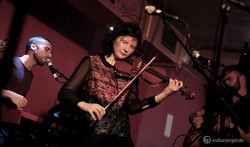 Ian Fisher / Town Of Saints / Sara+Phil / Honig / Tim Neuhaus / Jonas Davids on Sep 22, 2015 [137-small]