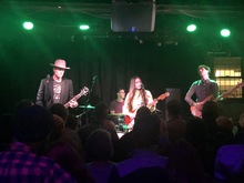 Patrick Sweany Band / Angela Perley on Dec 28, 2019 [739-small]