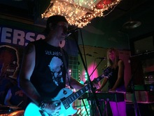 The Anniversary / Dude York / Fullbloods on Jun 16, 2017 [707-small]
