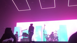 The 1975 / Pale Waves on Jun 19, 2017 [811-small]