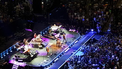 Bruce Springsteen / Bruce Springsteen & The E Street Band on Feb 16, 2016 [199-small]