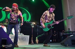 Poison / Tesla / Def Leppard on Jun 25, 2017 [909-small]