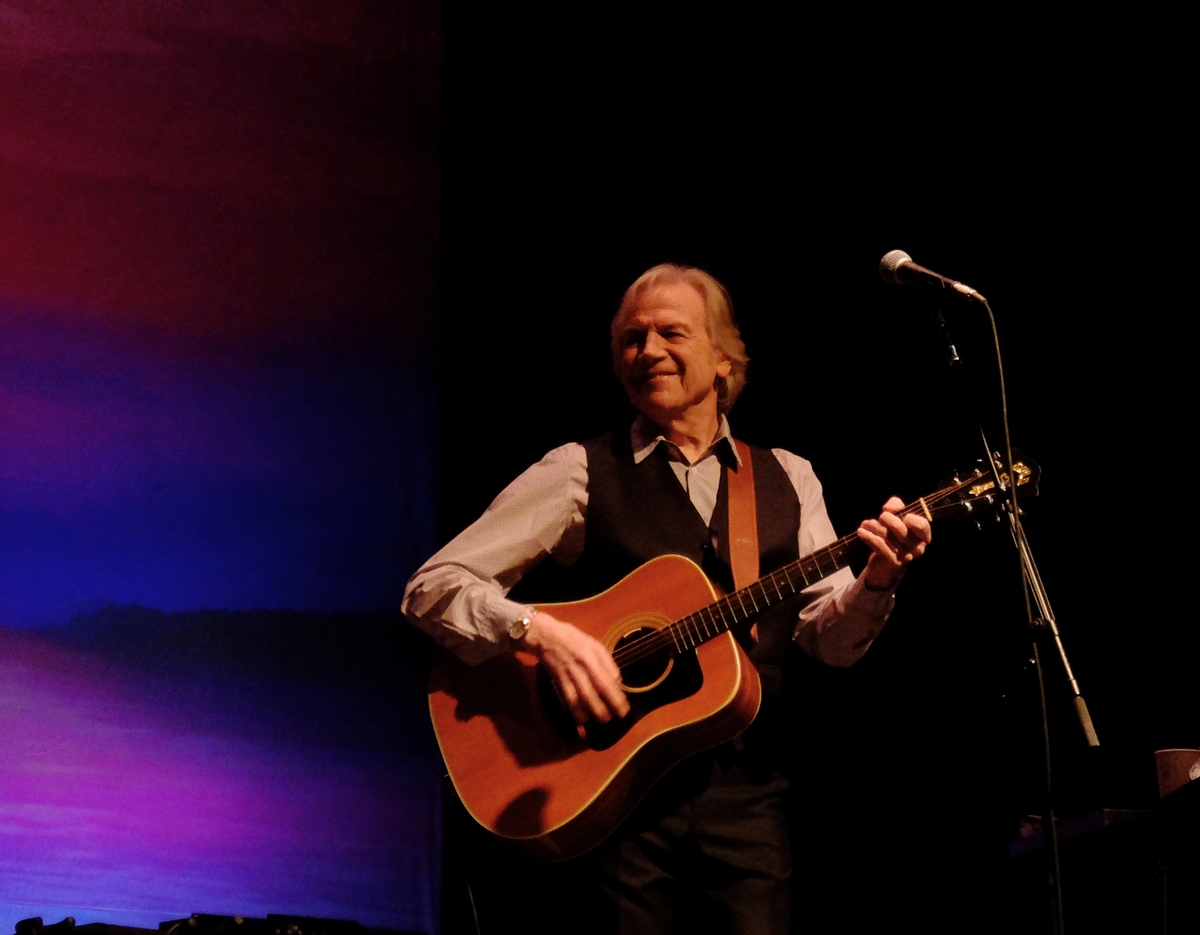 Justin Hayward Concert & Tour History (Updated for 2023 2024
