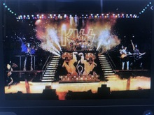 Kiss Alive II Tour on Nov 20, 1977 [667-small]