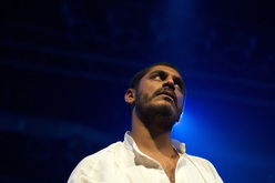 Criolo on Sep 14, 2012 [724-small]