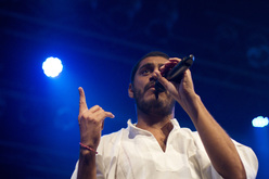 Criolo on Sep 14, 2012 [725-small]