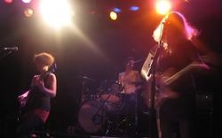 Those Darlins / JEFF the Brotherhood / Puta Madre Brothers on Dec 17, 2010 [892-small]