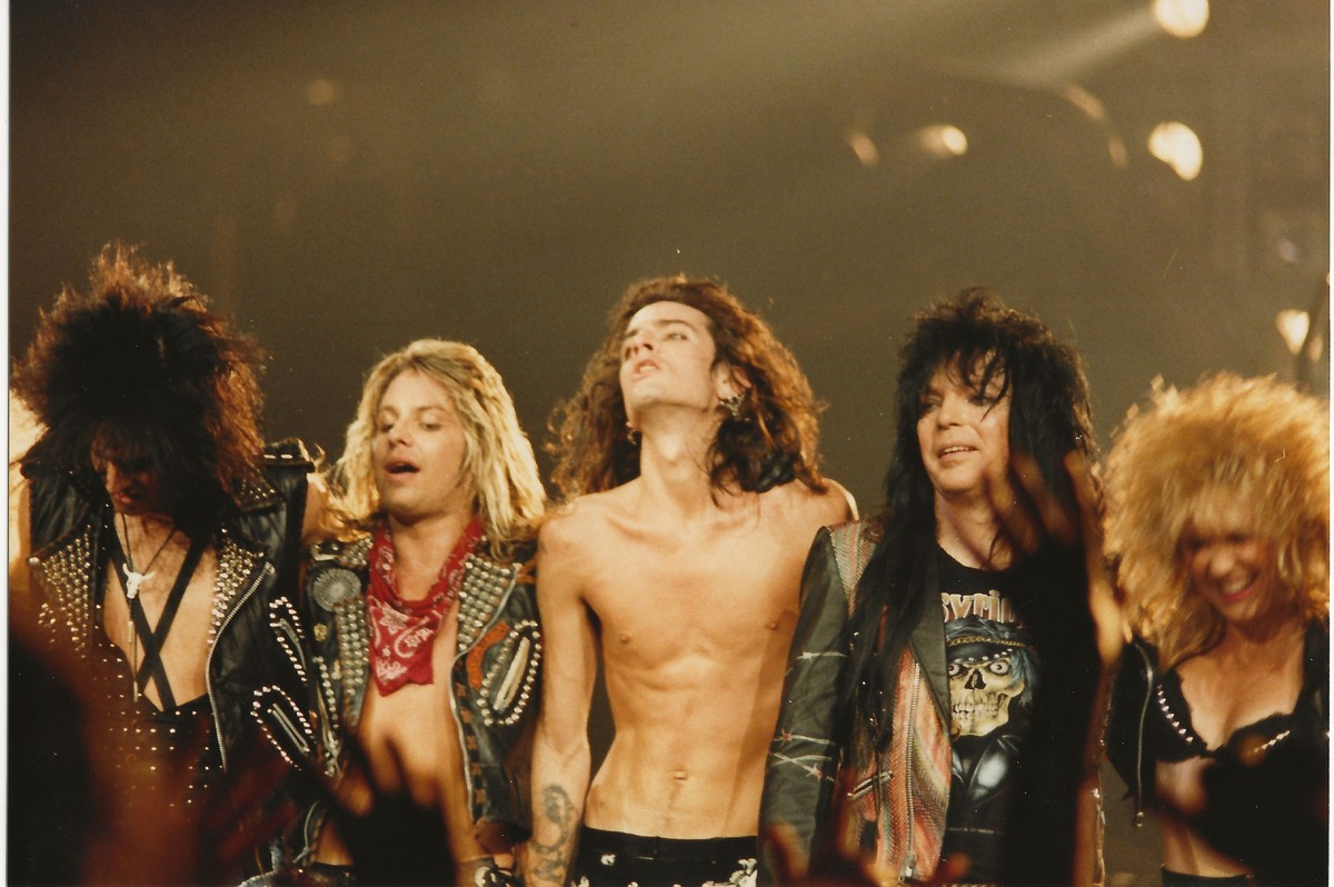 motley crue tour 1987