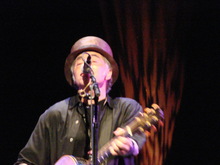 Nils Lofgren on May 8, 2015 [209-small]