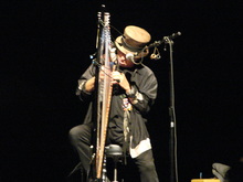 Nils Lofgren on May 8, 2015 [210-small]