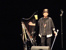 Nils Lofgren on May 8, 2015 [211-small]