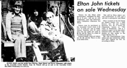 Elton John on Sep 29, 1974 [637-small]