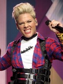 P!nk / Julia Michaels / KidCutUp on Apr 5, 2019 [200-small]