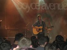 Boyce Avenue / Nick Howard on May 15, 2011 [031-small]