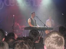 Boyce Avenue / Nick Howard on May 15, 2011 [034-small]