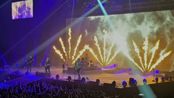 Fall Out Boy / MAX / Against the Current on Mar 29, 2018 [270-small]