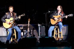 Loggins and Messina, Loggins & Messina / Bellamy Brothers on Jul 29, 1976 [784-small]