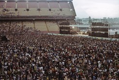 Mile High Stadium - Denver, Colorado, Eagles / Linda Ronstadt / Pure Prairie League on Aug 8, 1976 [106-small]