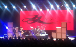 ZZ Top / Rose Tattoo / the poor on Apr 18, 2011 [477-small]