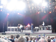 Status Quo on Jul 3, 2016 [755-small]