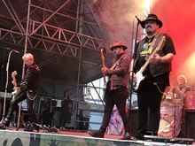 Black Stone Cherry on Jun 16, 2018 [986-small]
