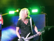 Def Leppard / Slydigs on Mar 25, 2018 [078-small]