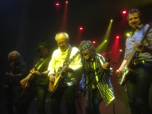 Foreigner on Jun 7, 2016 [197-small]