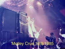 Mötley Crüe / Autograph on Dec 5, 1985 [219-small]