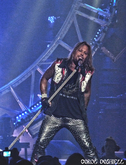 Mötley Crüe on Feb 18, 2012 [644-small]