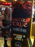 Mötley Crüe on Sep 27, 2013 [905-small]