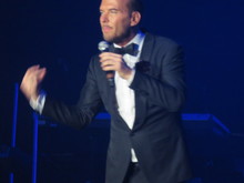Matt Goss on Oct 1, 2016 [039-small]